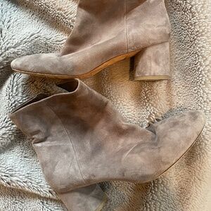 Vince gray suede ankle boots, size 8